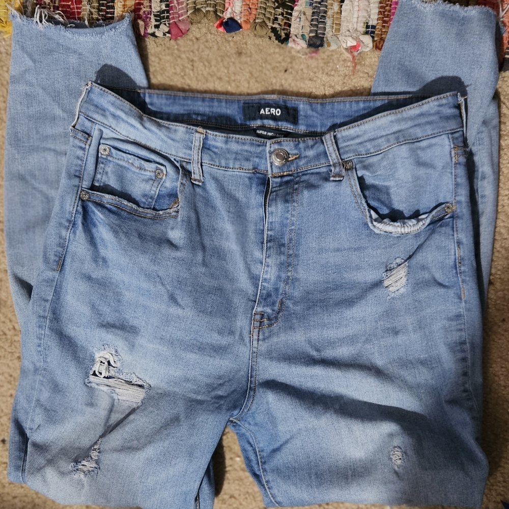 AERO distressed Super High Rise straight leg jeans sz 14